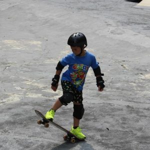 Learn to Skateboard Roxbury